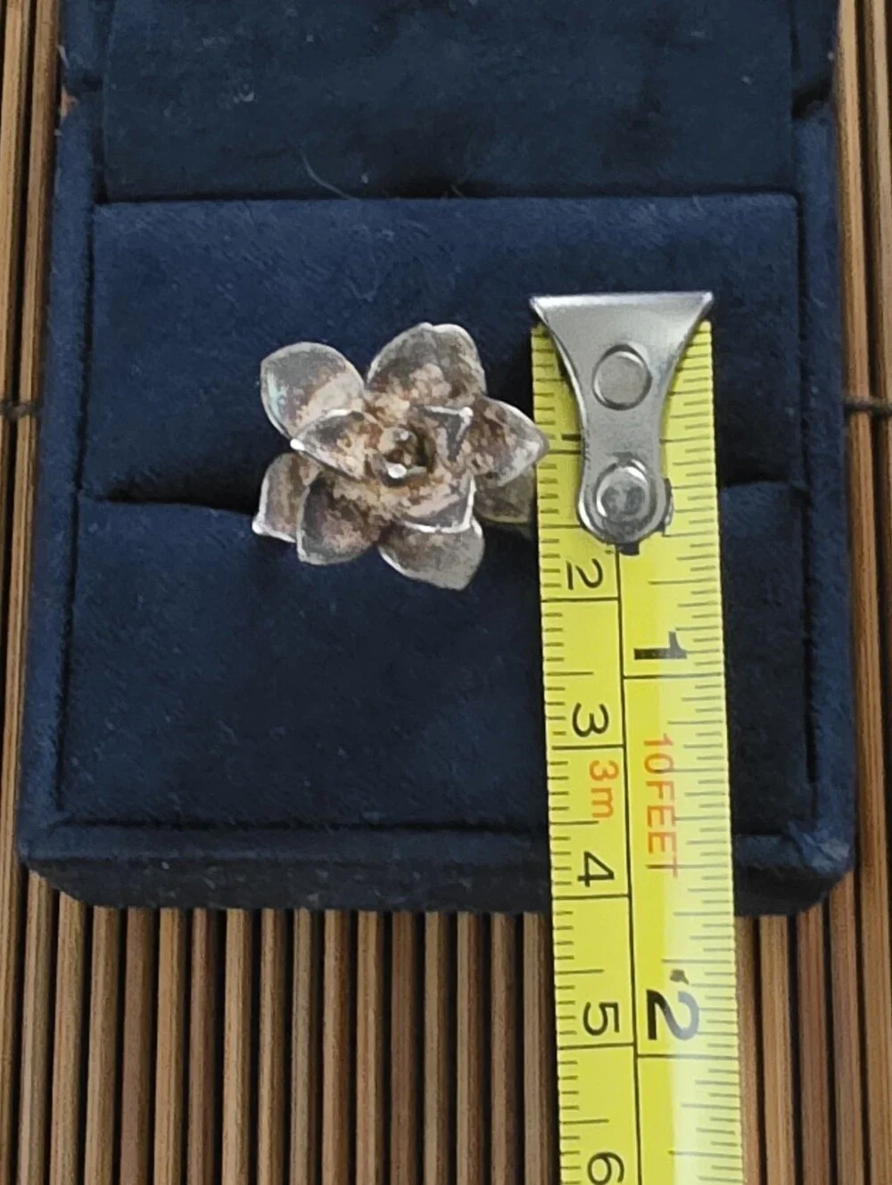 925 Silver Hammered Flower Ring (Vintage)